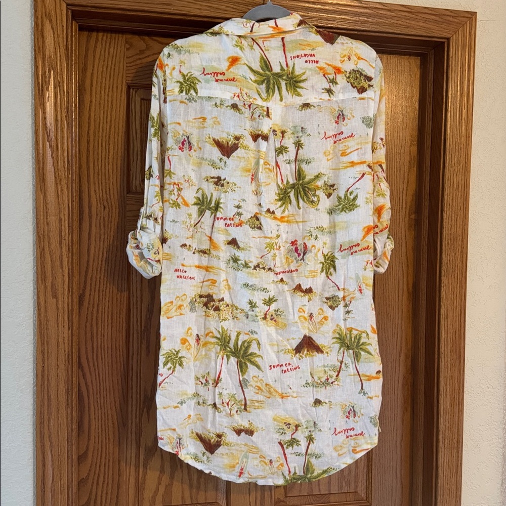 C&C California White Tropical Island Print Button-Up cover up - Picture 3 of 3
